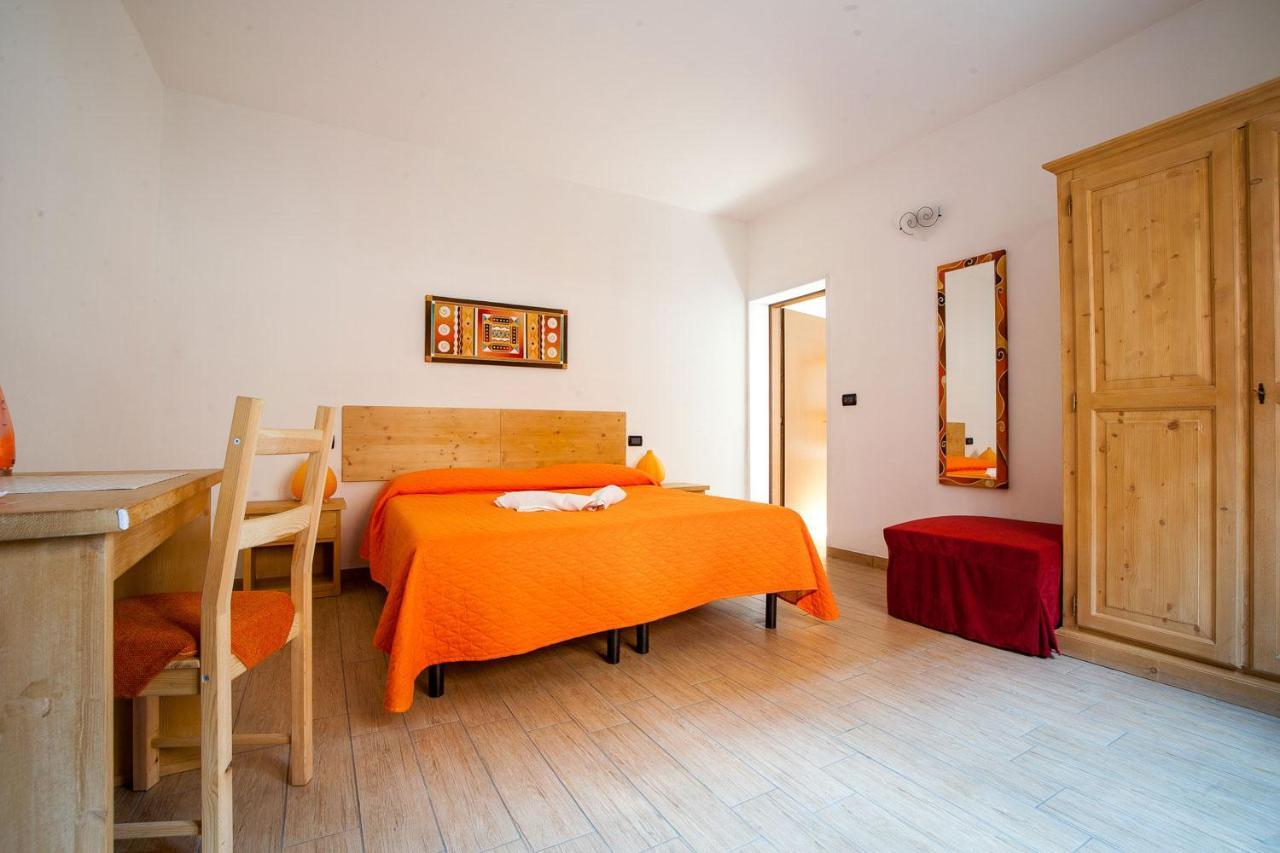 Bed and Breakfast I Due Orfici Кона Экстерьер фото